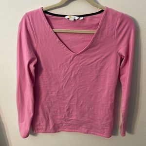 Boden pink soft v neck shirt